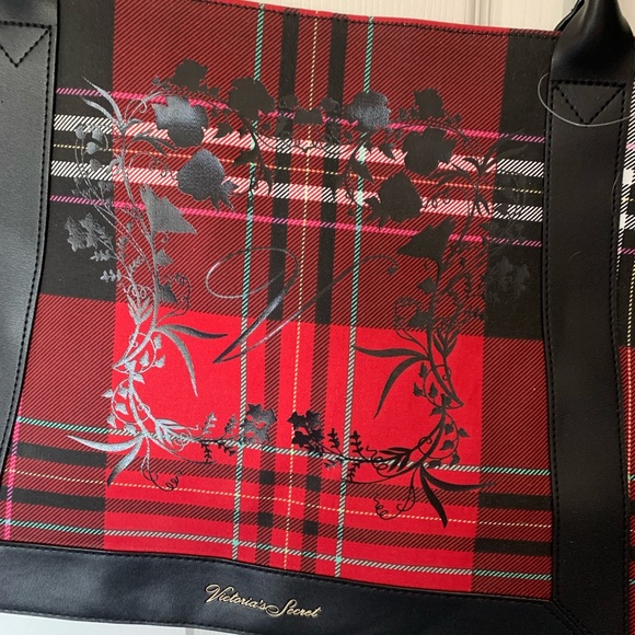 🌈 Victoria Secret Tote 🌈 - Picture 2 of 11